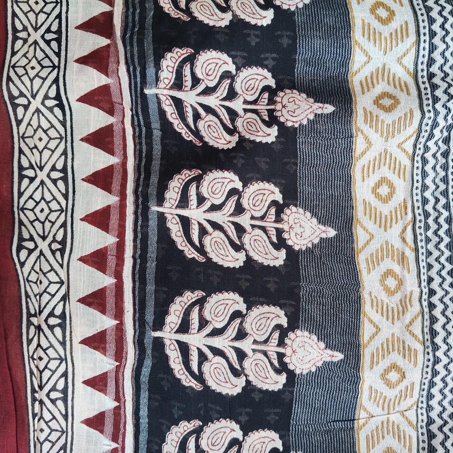 Brown Linen with Thin Border